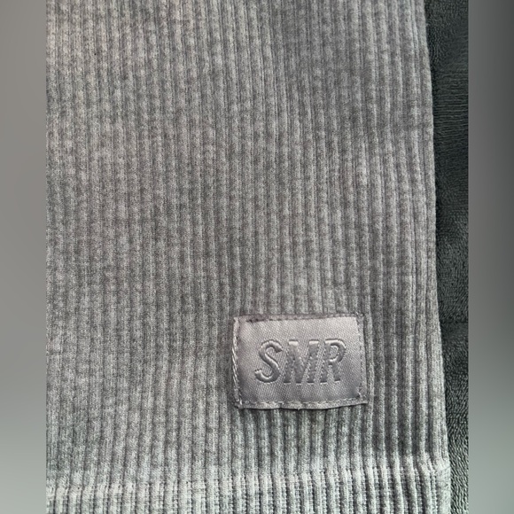 Women's Gray Zip-Up Sweater - Picture 5 of 5